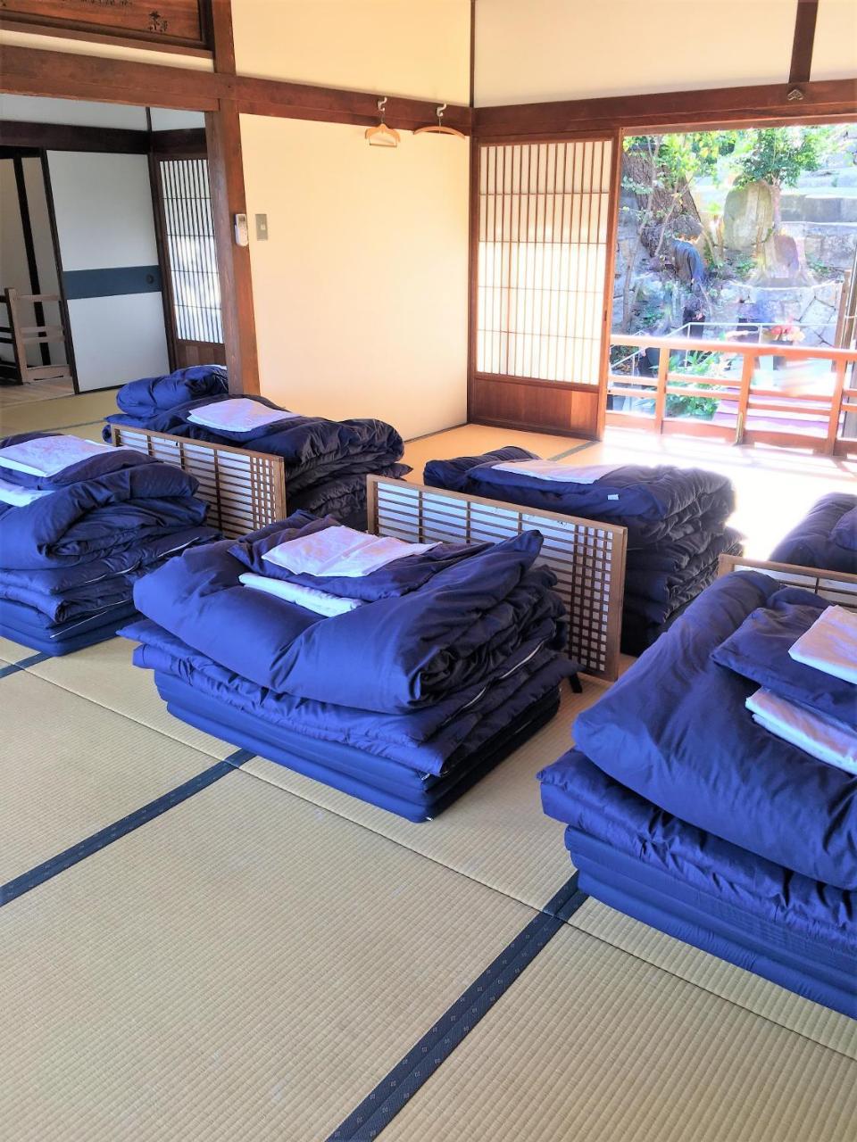 Onomichi Guest House Miharashi-Tei Екстер'єр фото