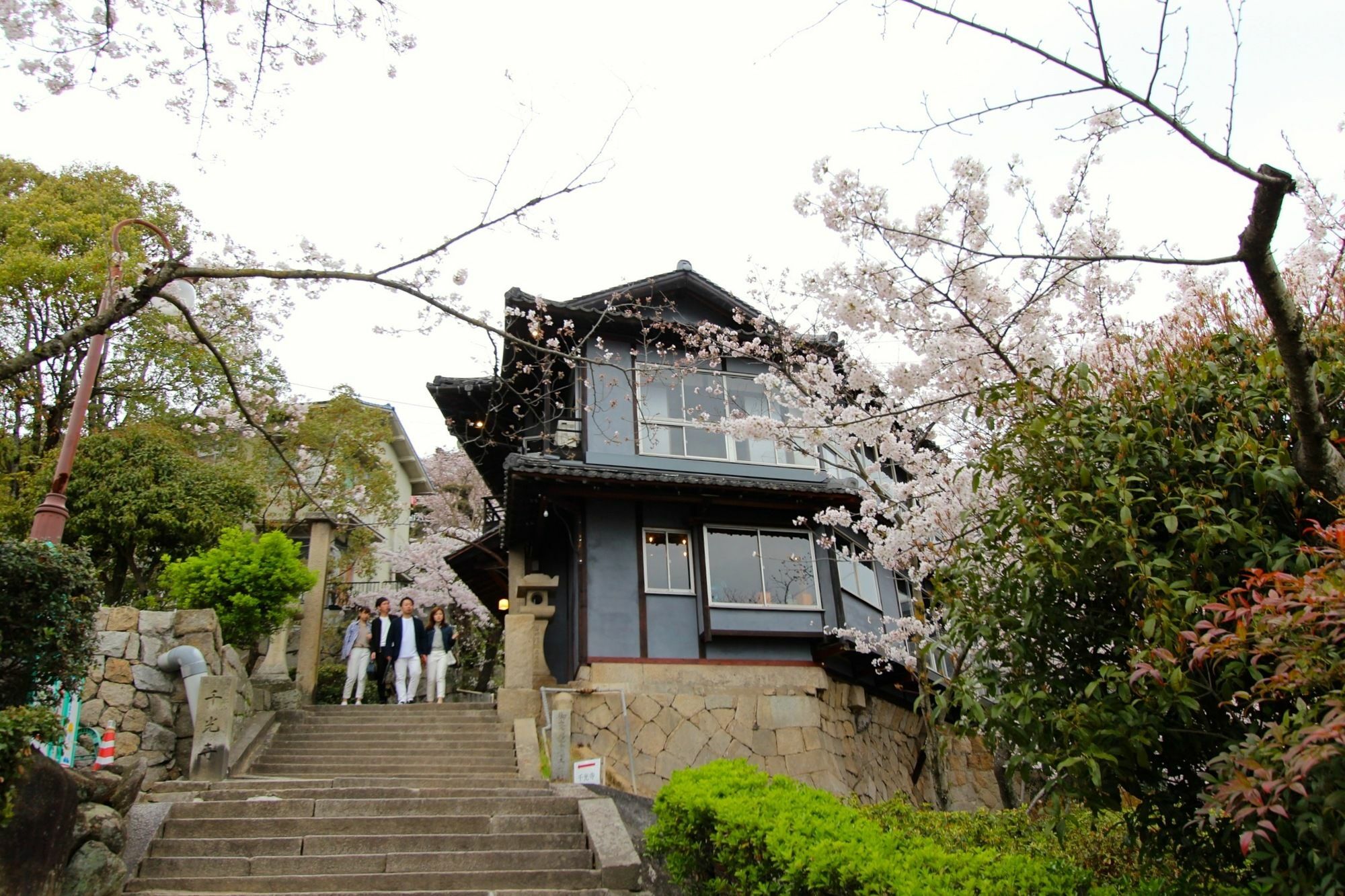 Onomichi Guest House Miharashi-Tei Екстер'єр фото